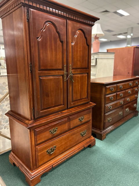 Queen American Drew Bedroom Set