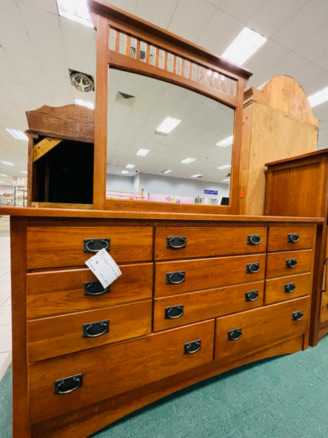 Dresser